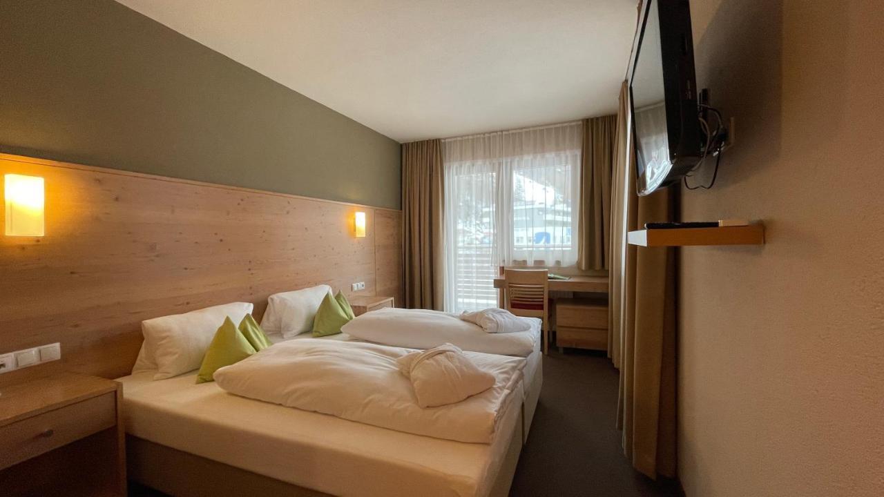 Hotel Baeckelar Wirt Superior Зельден Екстер'єр фото